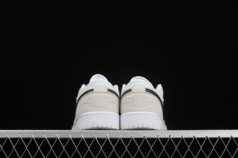 All categories Air Jordan Jordan series basketball shoes Air Jordan 1 Low Air Jordan 1 Low AJ1 Joe 1 low-top cultural and leisure sports sneakers CZ0776-300